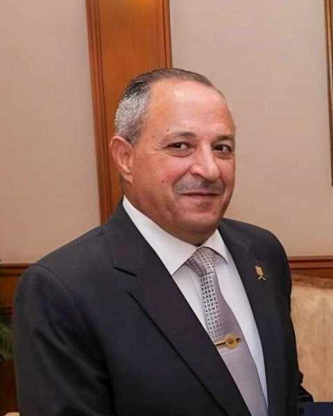 محافظ بورسعيد يهنىء رئيس الجمهورية بذكرى تحرير سيناء الحبيبة