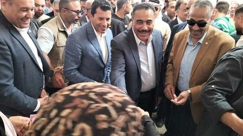 محافظ مطروح يشارك في فعاليات النسخة الخامسة للأولمبياد الرياضى لشباب المحافظات الحدودية بشمال سيناء