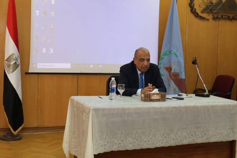 خلال الزيارة