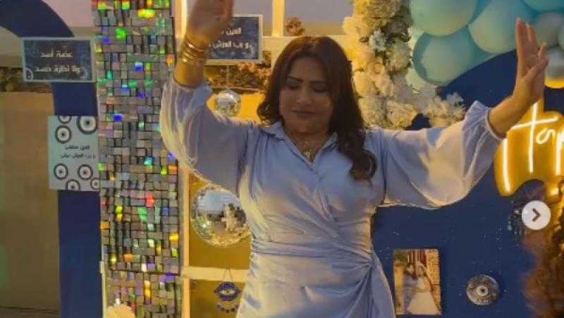 الفنانة بدرية طلبة تحتفل بعيد ميلادها وسط أجواء عائلية