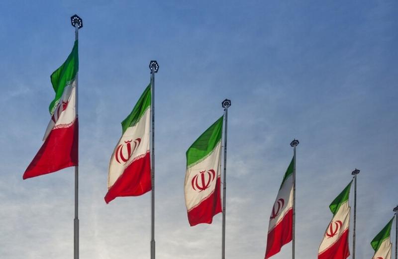 إيران