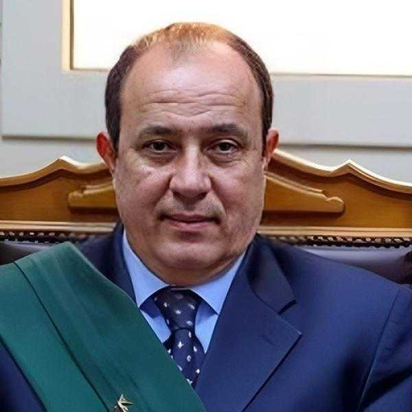 بعد قليل.. نظر محاكمة 35 متهما فى قضية الاتجار بالعملة
