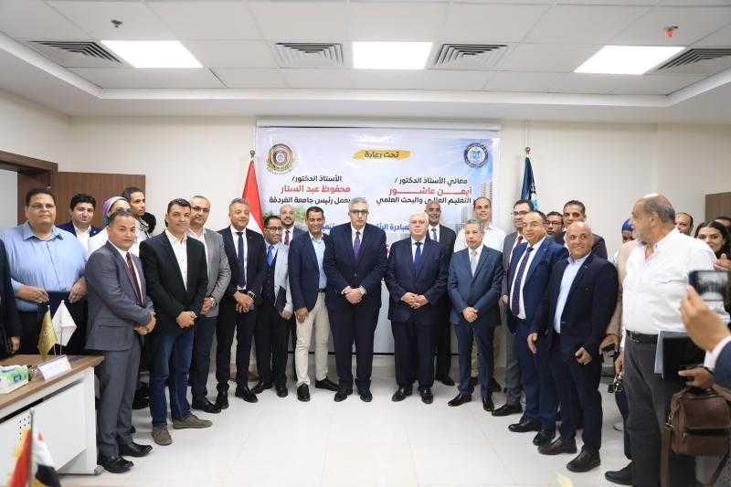 وزير التعليم العالي يفتتح كلية السياحة والفنادق بجامعة الغردقة