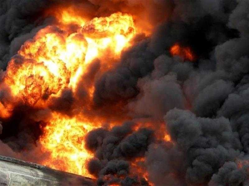 مئات المصابين في انفجار ضخم بميناء بدر عباس جنوب إيران