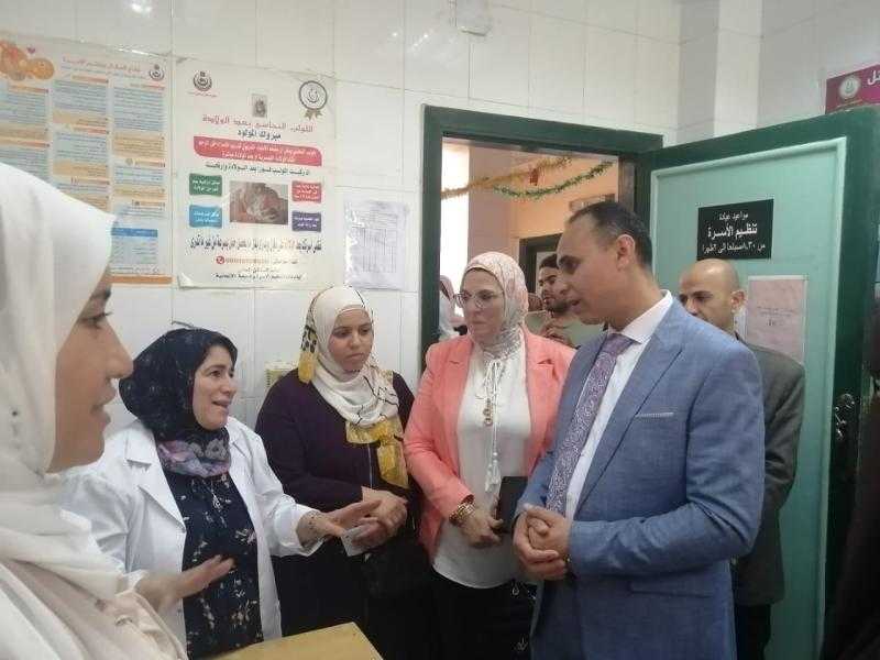 وكيل وزارة الصحة بالشرقية يطلق شارة بدء الحملة التنشيطية لتقديم خدمات تنظيم الأسرة والصحة الانجابية