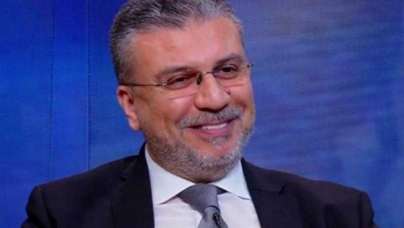 عمرو الليثي يعتذر عن عدم استكمال برنامجه ”كلمتين وبس”