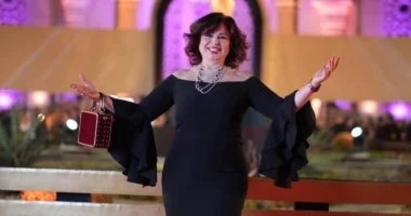 إلهام شاهين تنضم لمنتدى ”سفينة المحبة والسلام” وضيفة شرف بـ”حسبة عمري”
