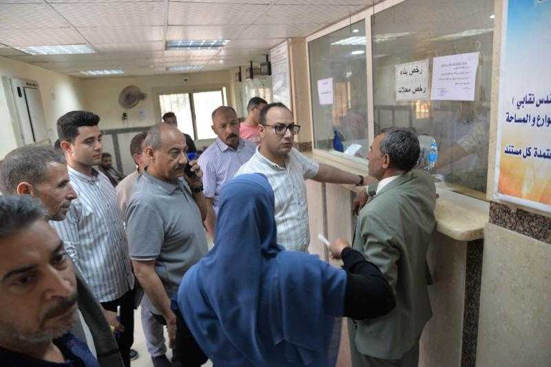 محافظ أسيوط يوجه بتكثيف متابعة القطاعات الخدمية