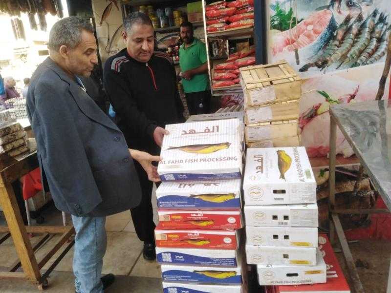 ضبط 2 طن اسماك مجمدة ورنجة بدون فواتير بفاقوس بالشرقية