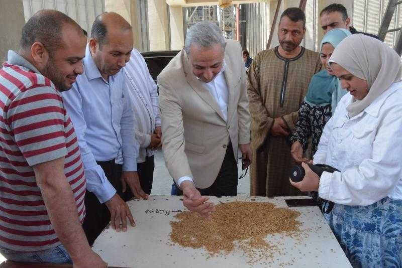 محافظ الغربية يتابع توريد الذهب الأصفر بطنطا