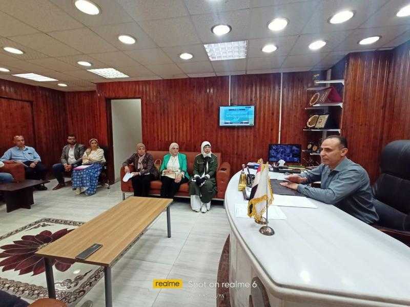 وكيل صحة الشرقية يجتمع بمديري الإدارات لمناقشة الاستعدادات النهائية لاعتماد بعض الوحدات ضمن هيئة الاعتماد والرقابة الصحية