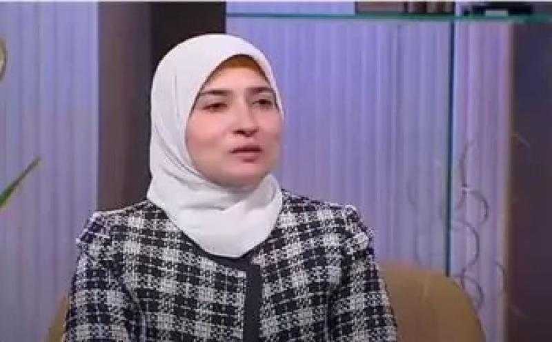 عضوة بمركز الأزهر  توضح حكم الصلاة على متن الطائرة وكيفية أدائها بشكل صحيح