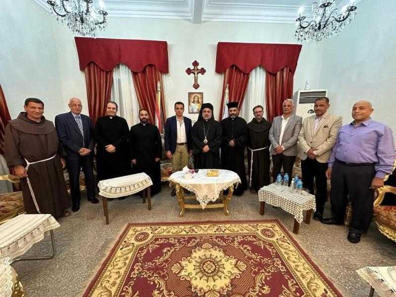 الأنبا عمانوئيل يواصل استقبال الوفود لتقديم التعازي في انتقال البابا فرنسيس
