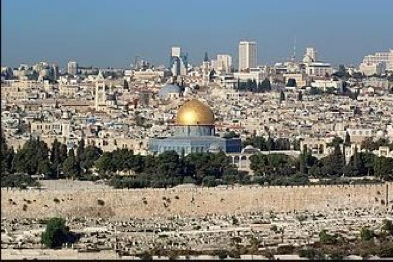 الوطني الفلسطيني: إغلاق مكاتب صندوق ووقفية القدس يعد استكمالا ممنهجا لسياسة تهويد المدينة المقدسة