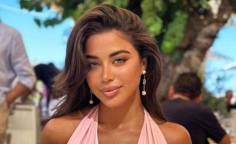 يارا السكري تخطف الأنظار في أحدث ظهور لها
