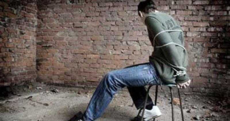 تجديد حبس عاطل وزوجته بتهمة خطف شخص في البساتين