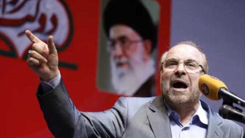 رئيس البرلمان الإيراني يحذر من إشعال برميل بارود قد يفجر المنطقة كلها
