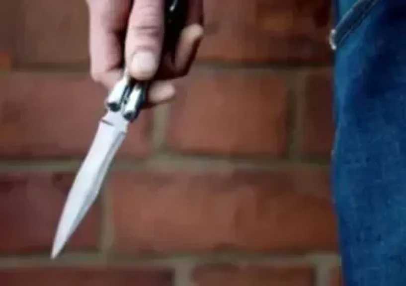 خلاف على أولوية المرور بالقاهرة ينتهى بطعن طالب.. والداخلية تضبط المتهم