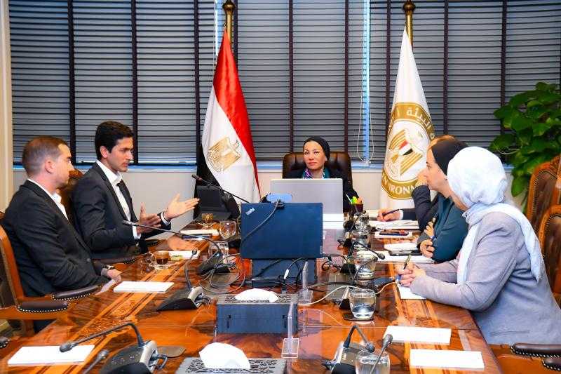 وزيرة البيئة تلتقى مؤسسى جمعية حماية البيئة البحرية وتبحث سبل التعاون فى الحفاظ وتطوير وتنمية البيئة البحرية فى مصر