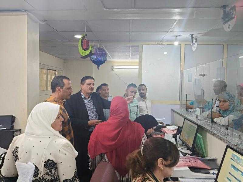 السكرتير العام لمحافظة أسيوط يتفقد المركز التكنولوجي بمركز أسيوط