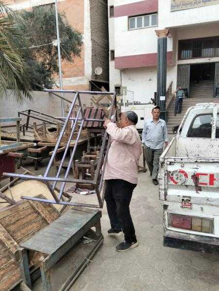 محافظ أسيوط: مواصلة تنفيذ حملات لرفع الإشغالات وتعديات الباعة الجائلين بمركز أبوتيج