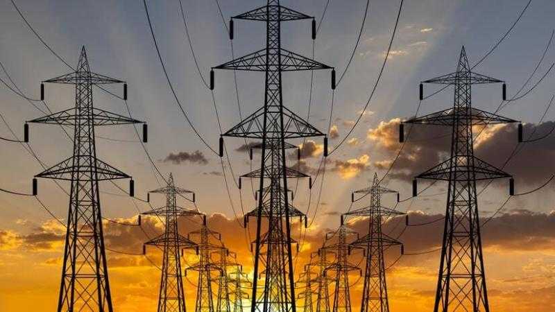 العبور الأمن من صيف 2025.. خبير بالطاقة المتجددة يكشف تفاصيل هامة عن استهلاك الكهرباء