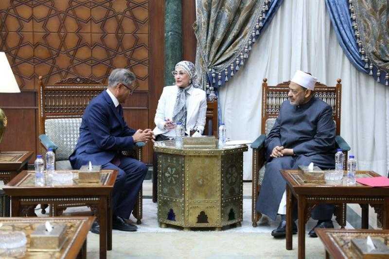 شيخ الأزهر يستقبل وفدًا تايلانديًّا برئاسة نائب وزير الخارجية لبحث سبل تعزيز التعاون المشترك