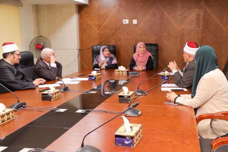 البحوث الإسلامية يعقد اختبارات الواعظات المرشحات لتوعية الحُجاج بالمطارات والموانى