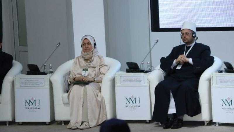 رئيسُ إدارة شئون المساجد والقرآن الكريم يلقي كلمةَ وزير الأوقاف بمؤتمر الإسلام في كازاخستان