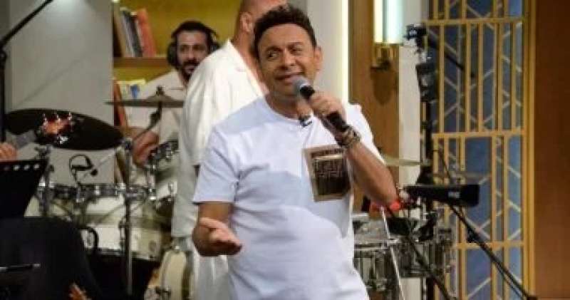مصطفى قمر
