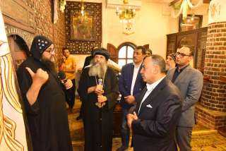 محافظ أسيوط يزور الدير المحرق بالقوصية