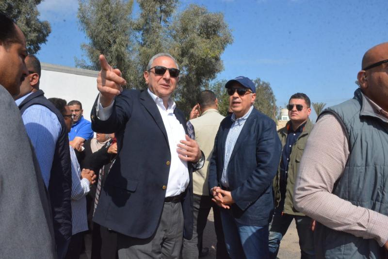 وزير الري ومحافظ الغربية 