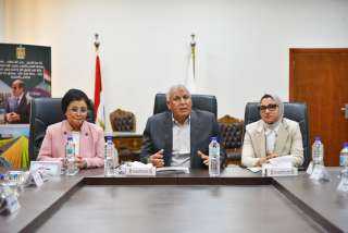 الصحة تشيد بجهود الوادي الجديد في تنفيذ خطة تحسين الخصائص السكانية وتحقيق أهداف الاستراتيجية الوطنية للسكان