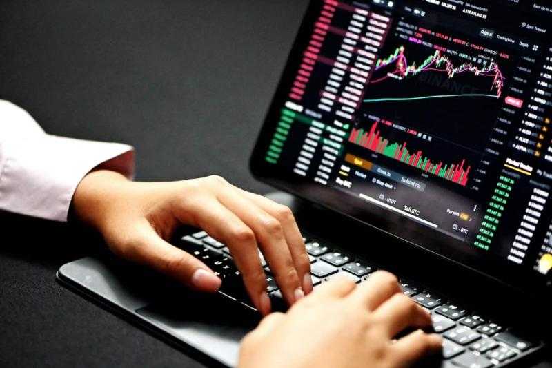 أسرار الفوز في مسابقات التداول التنافسية: استراتيجية ناجحة على Tradeiators
