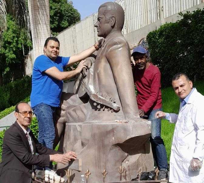 ترميم تمثال فريد الأطرش واستعدادات للكشف عن تمثال أسمهان بدار الأوبرا