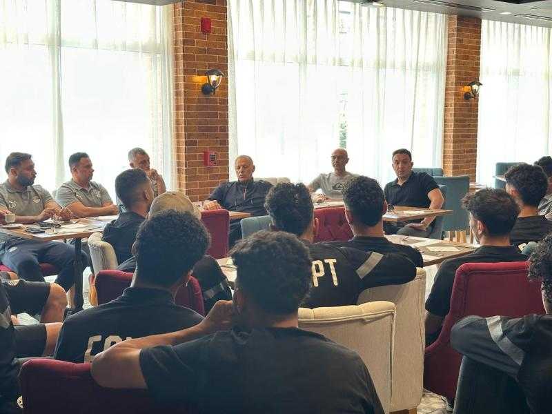 أبوريدة يشعل حماس منتخب الشباب قبل مواجهة زامبيا: ”اعتبروها بطولتكم الخاصة”