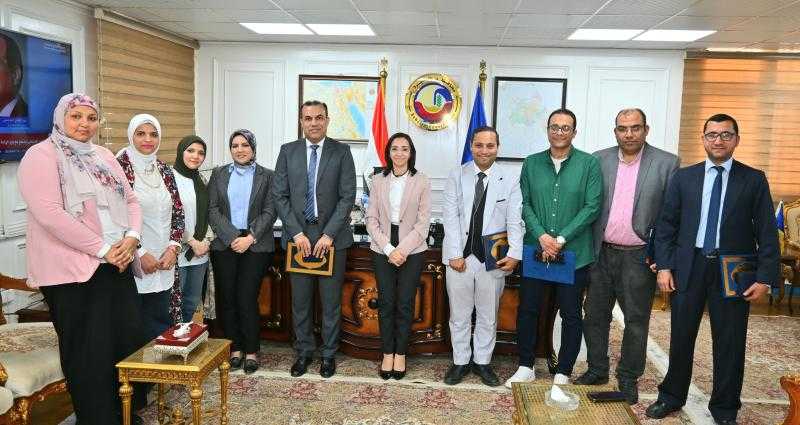 محافظ البحيرة تكرّم الفريق الطبي بمستشفى صدر دمنهور بعد فوز المستشفى بالجائزة الماسية الدولية للجلطات الدماغية