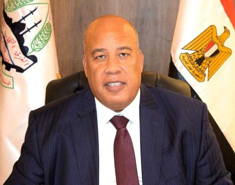 إختيار أيمن العشري ممثلا لإتحاد الغرف التجارية بمجلس تحديث الصناعة ..واحمد عبد الحميد لمواد البناء