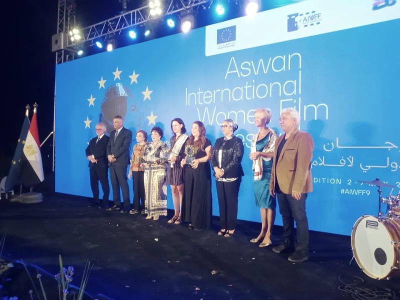 تكريم نجوم السينما في مهرجان أسوان الدولي لأفلام المرأة
