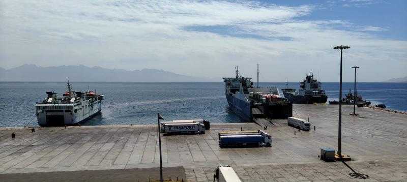 تداول 17 الف طن و1121 شاحنة بضائع عامة ومتنوعة بموانئ البحر الأحمر