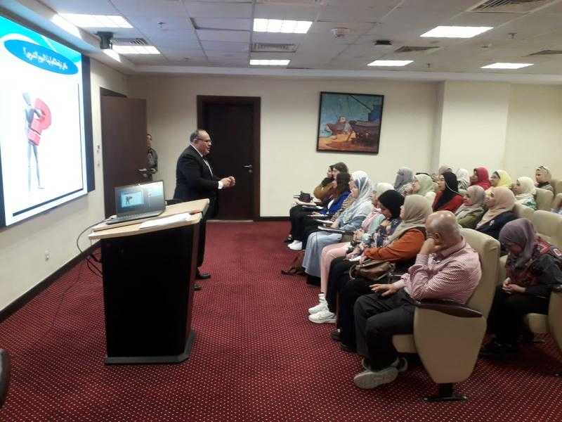 التضامن الاجتماعي تنظم برنامجاً تدريبياً للعاملين بالوزارة تحت عنوان القيم الوظيفية وأخلاقيات العمل