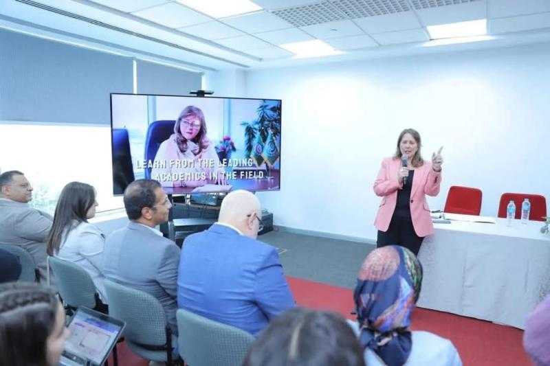 الأكاديمية العربية تحتضن المبتكرين في ”تحدي الاتصال” وتدعم التحول الرقمي بالقرية الذكية
