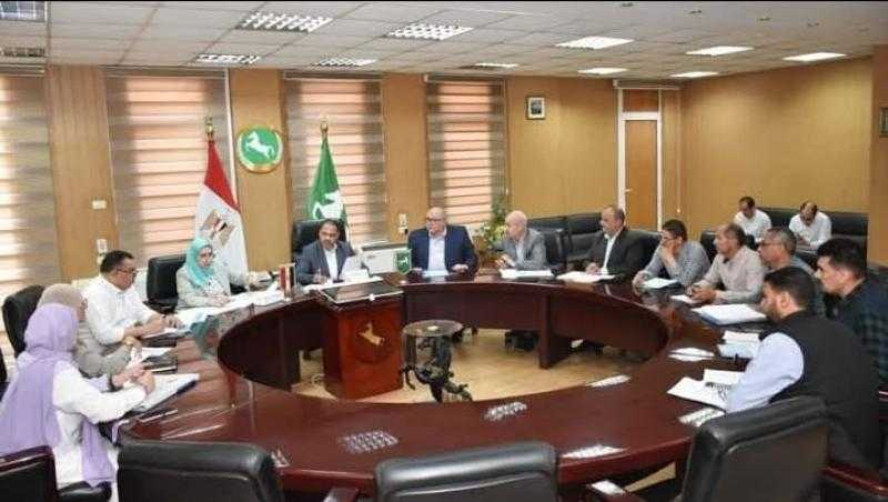 محافظ الشرقية يعقد اجتماعا لمتابعة الموقف التنفيذي لملف تقنين أراضي أملاك الدولة