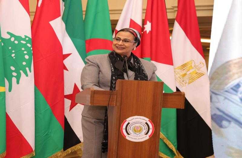 خطر على الصحة النفسية والتقدم.. رئيسة القومي للمرأة تكشف تأثيرات تعرض النساء للعنف الإلكتروني