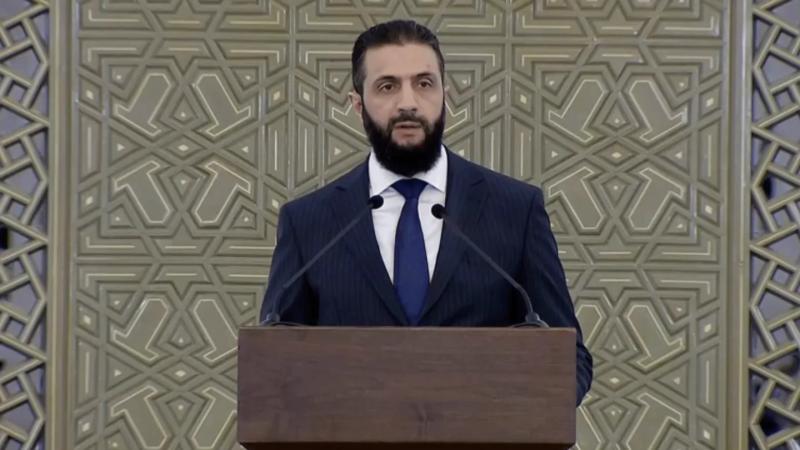 أول زيارة إلى أوروبا.. الشرع يلتقي ماكرون في باريس الأربعاء