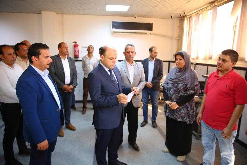 محافظ كفرالشيخ يتفقد المركز التكنولوجي لخدمة المواطنين ببلطيم