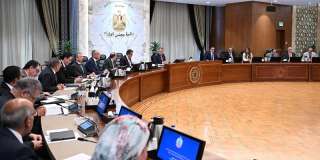 رئيس الوزراء يستعرض الإجراءات المقترحة لتيسير تسجيل ودخول الماركات العالمية إلى السوق المصرية