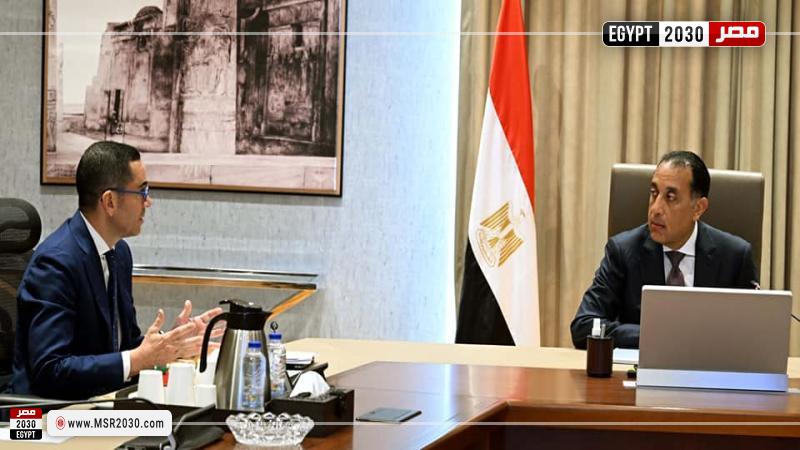 الدكتور مصطفى مدبولي، رئيس مجلس الوزراء والمهندس حسن الخطيب، وزير الاستثمار والتجارة الخارجية