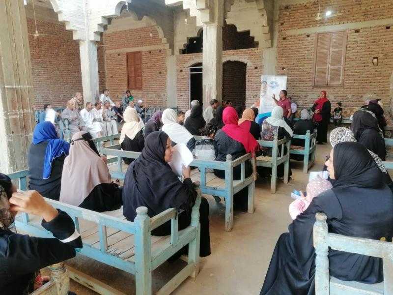 ندوة توعوية عن التأمين الصحي الشامل بالرزيقات بحرى بأرمنت بالأقصر