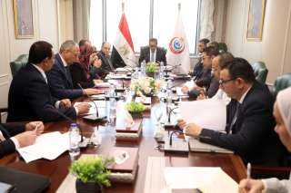 وزير الصحة يعقد اجتماعًا لمناقشة الموارد المالية لصندوق مواجهة الطوارئ الطبية والأمراض الوراثية والنادرة